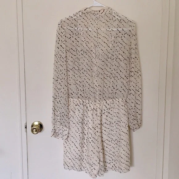 🆕 BCBGeneration Porcelanco Print Romper - Picture 2 of 5